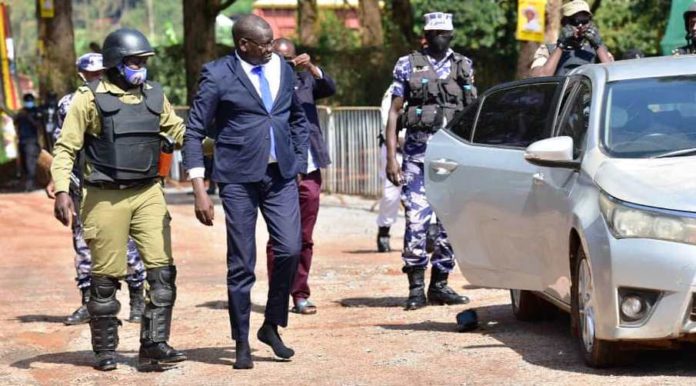 FDC Patrick Oboi Amuriat arrives at Kyambogo for nomination without shoes