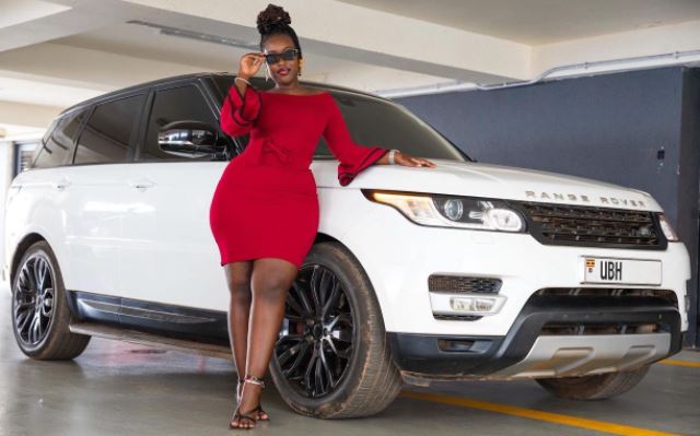 OH NO! Martha Kay in Tears as Thieves Steal Her Dream Land Rover Car