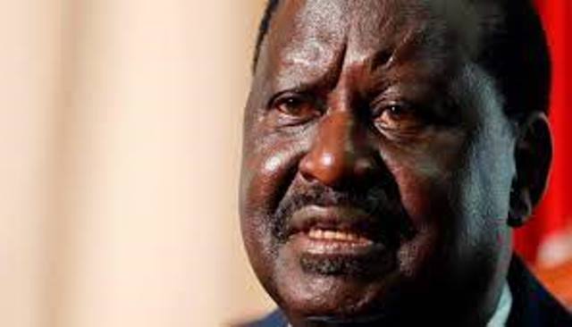 Raila Odinga Throws William Ruto Invitation in Dustbin; Gives Reasons Why He Can't Attend His Swearing-in Ceremony